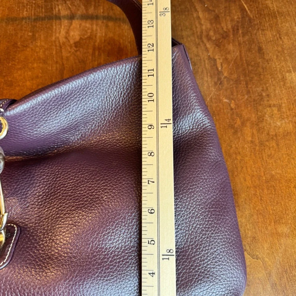 Dooney & Bourke Leather Hobo Handbag Plum Wine Purple Shoulder‎ Bag Archive logo